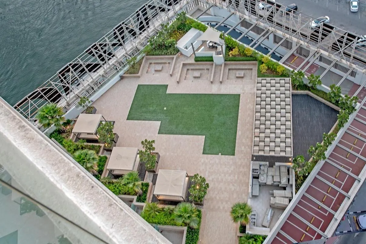 Sleek Studio Apartment Perfect For 2 In Business Bay Dubai