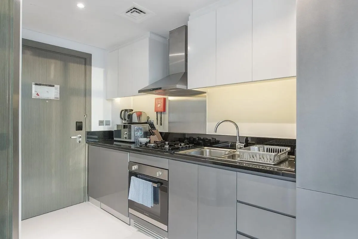 Sleek Studio Apartment Perfect For 2 In Business Bay Dubai
